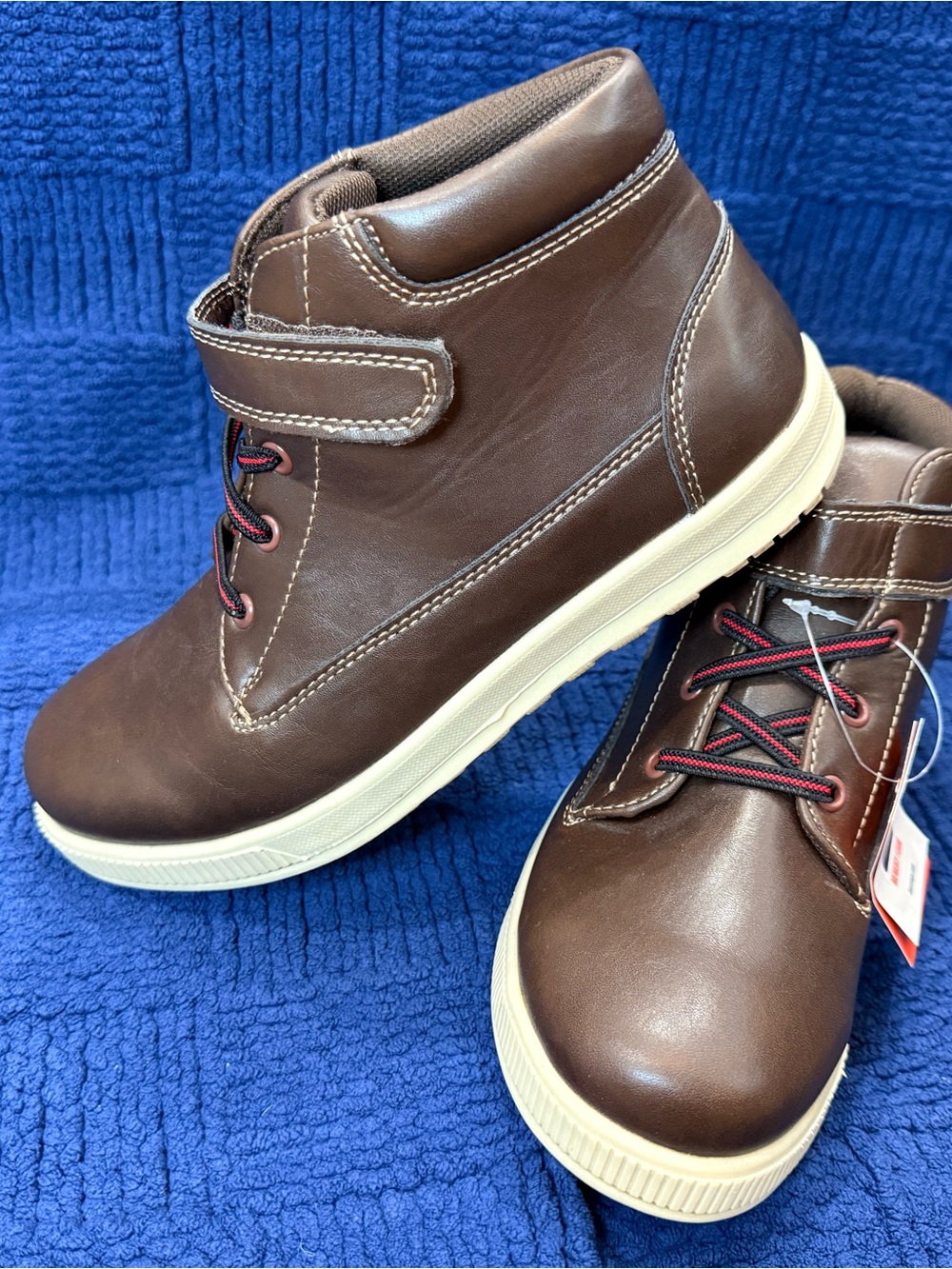 Deer Stags Brown Kids' High-Top Boot with Red-Accent Laces - Picture 2 of 8